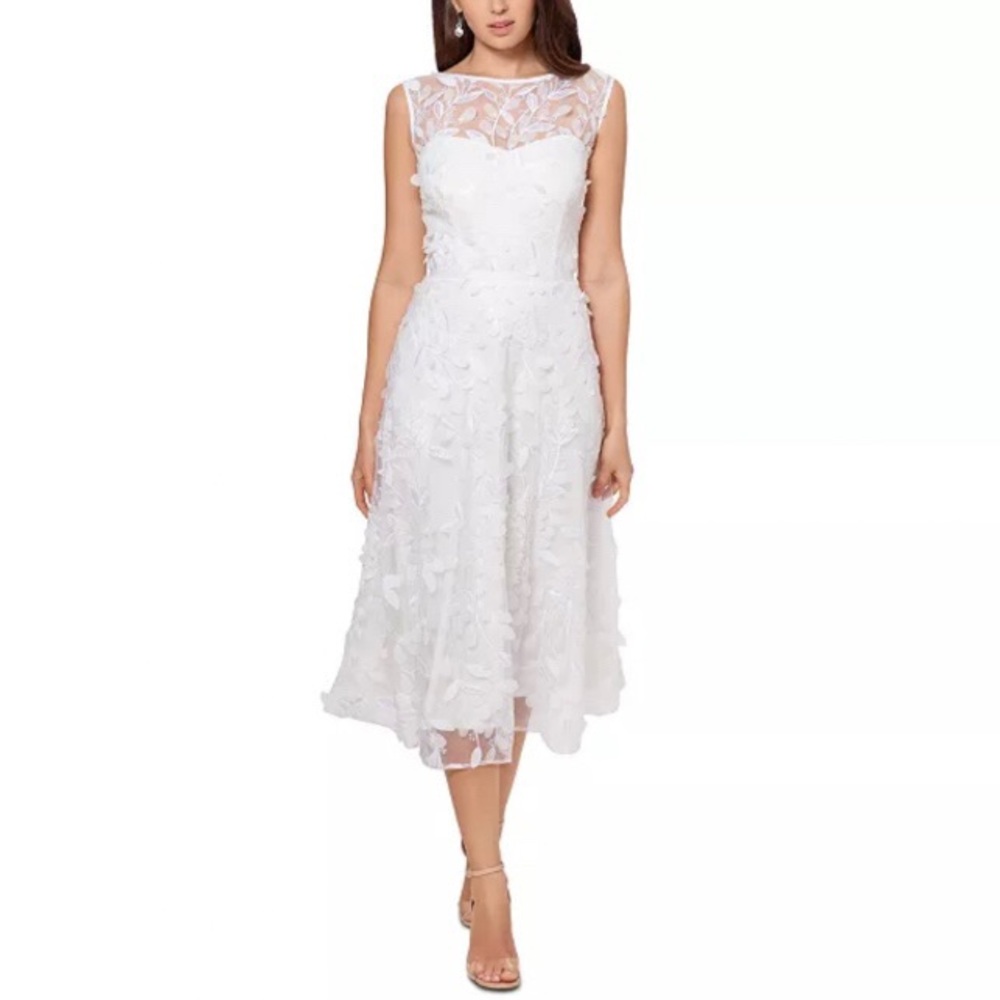 XSCAPE Lace Appliqué Embellished Dress in White Size 10